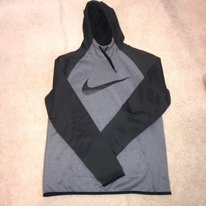 Women’s Nike Sweatshirt